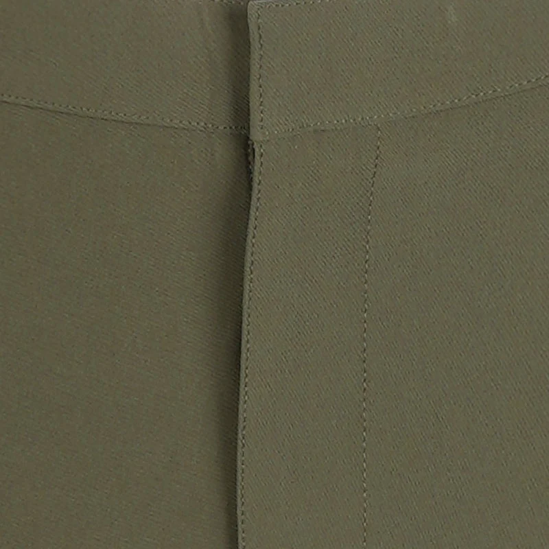 LACOSTE Ultra Dry Men's Shorts (Olive) - Image 3