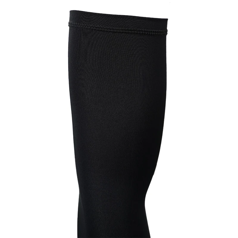 NIKE LW Men's Arm Glove (Black/Silver) - Image 3