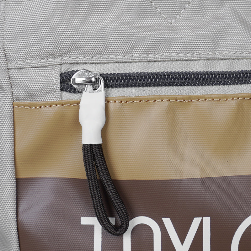 TAYLORMADE Golden-State Round Tote (Beige/Navy) - Image 3